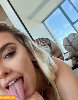 Emily Sears фото #0025