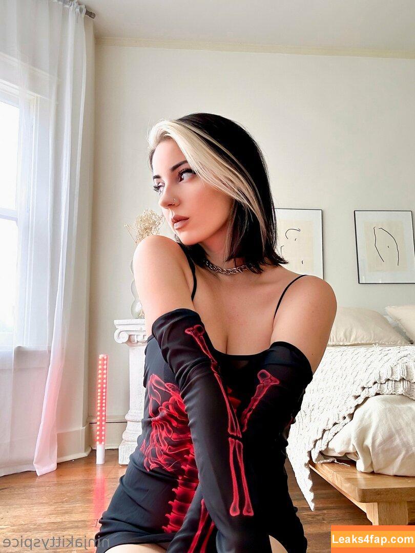 hannahrayninja /  leaked photo photo #0170