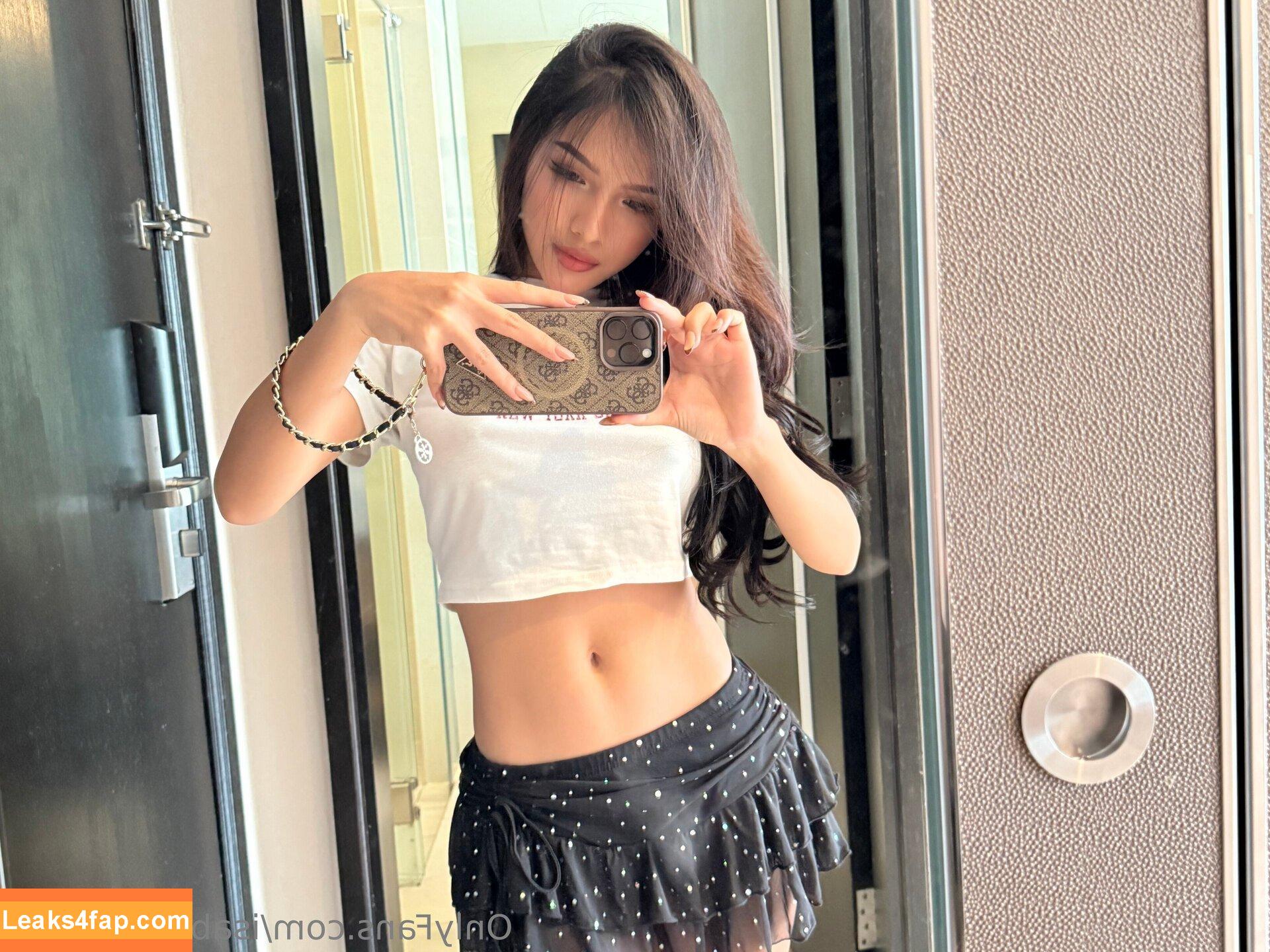 isabelgonewild / isabelwild leaked photo photo #0016