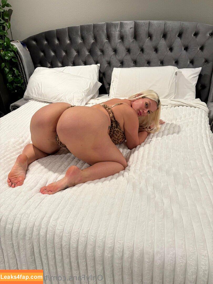 Julie Cash / thejuliecash leaked photo photo #0006