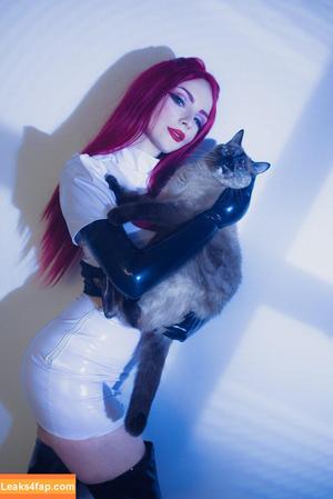 Katyuska Moonfox photo #0049
