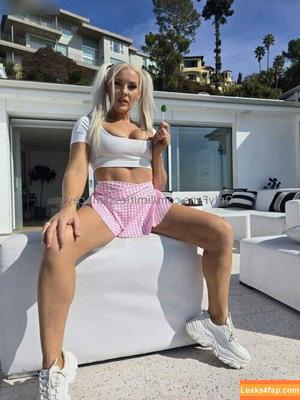Macey Estrella-Kadlec photo #0030