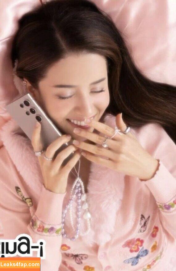 Pokimane / pokimanelol / pokinaneonlyfan leaked photo photo #0043
