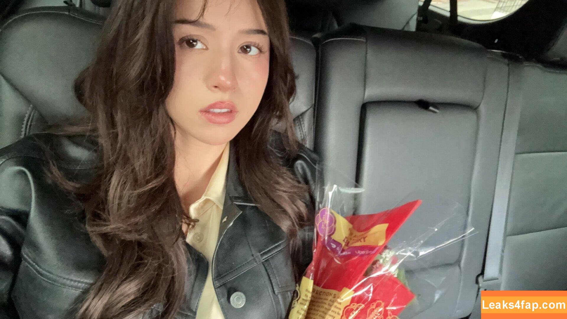 Pokimane / pokimanelol / pokinaneonlyfan leaked photo photo #0053