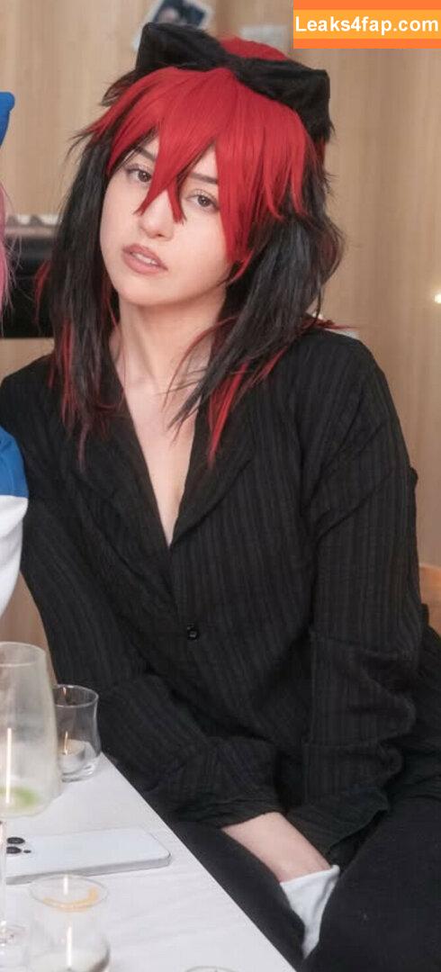 Pokimane / pokimanelol / pokinaneonlyfan leaked photo photo #0145