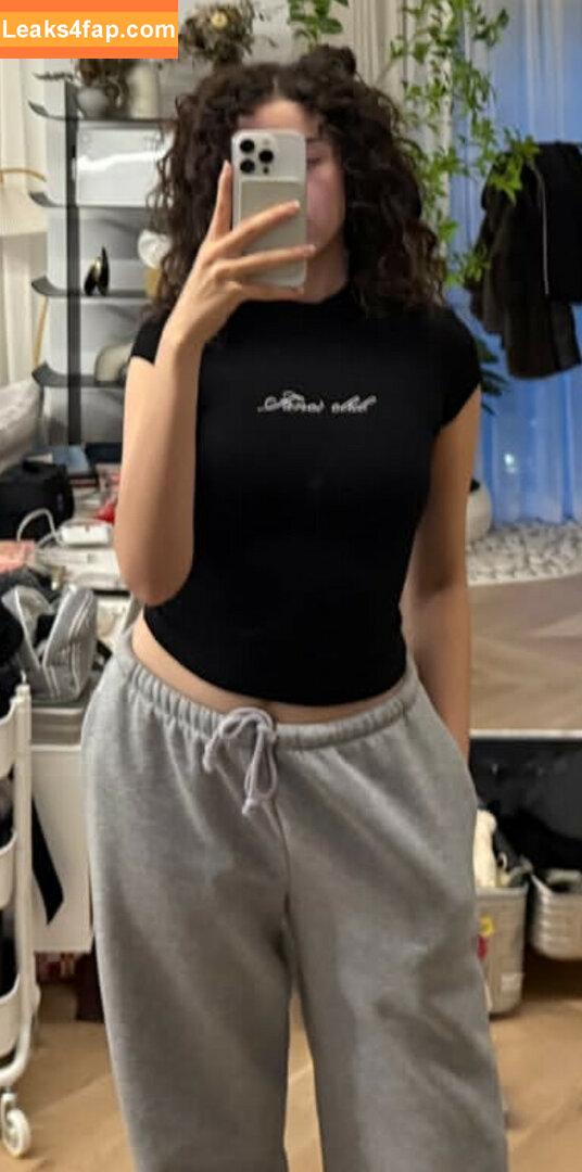 Pokimane / pokimanelol / pokinaneonlyfan leaked photo photo #0164