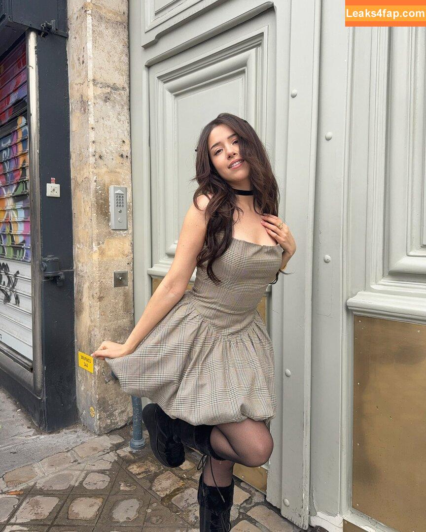 Pokimane / pokimanelol / pokinaneonlyfan leaked photo photo #0264