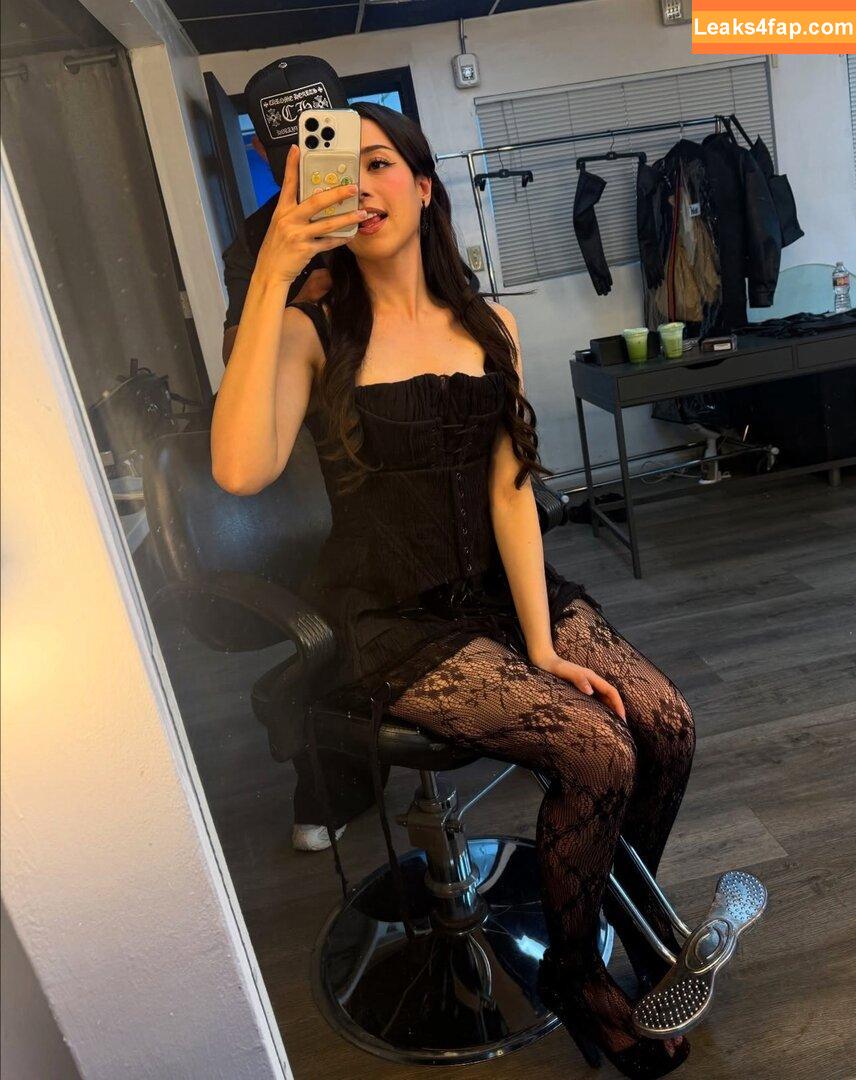 Pokimane / pokimanelol / pokinaneonlyfan leaked photo photo #0308