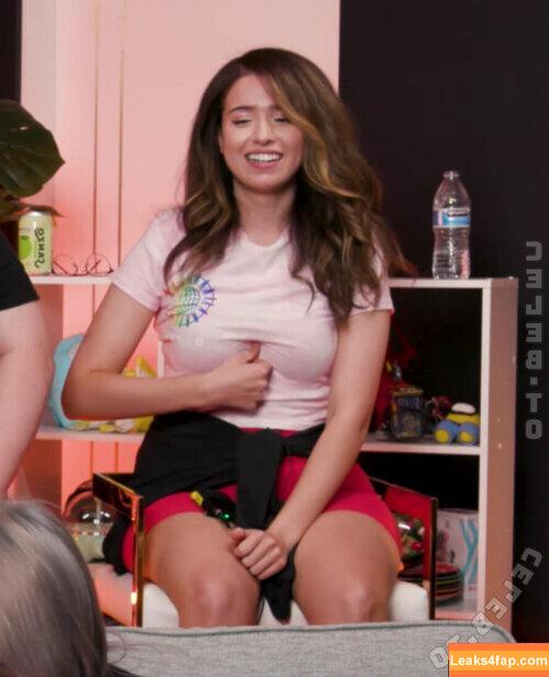 Pokimane / pokimanelol / pokinaneonlyfan leaked photo photo #0546