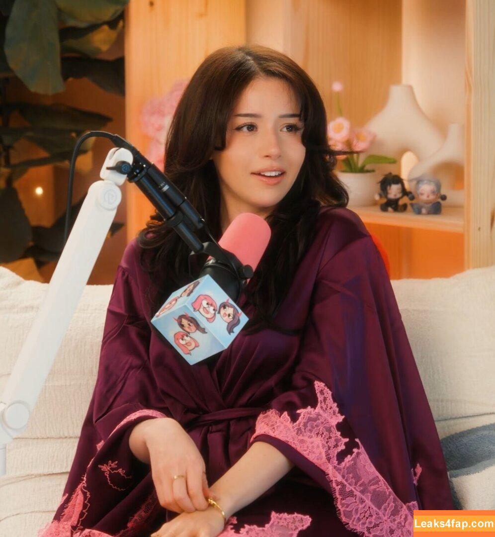 Pokimane / pokimanelol / pokinaneonlyfan leaked photo photo #0556