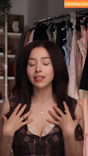 Pokimane photo #0439