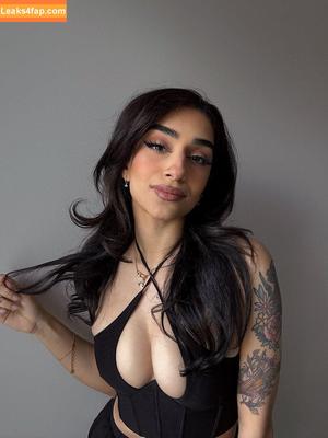 Saira Rose photo #0001