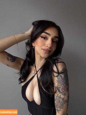 Saira Rose photo #0002
