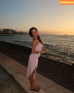 Sylvia Snyders photo #0004