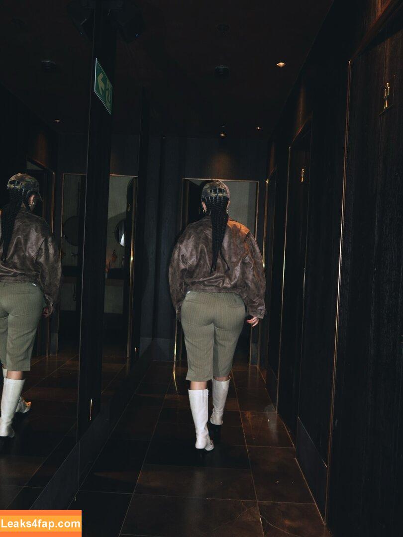 Malu Trevejo / malutrevejo / malutrevejo15 / malutrevejo18 leaked photo photo #0031