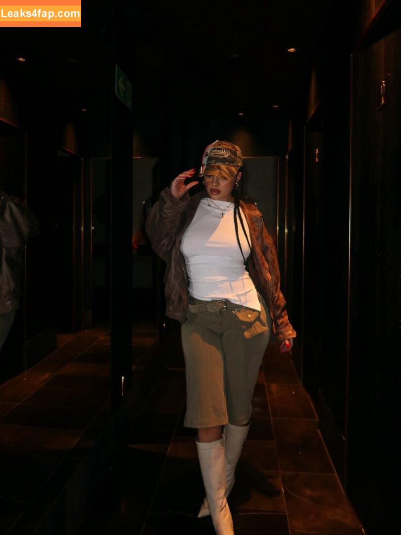 Malu Trevejo / malutrevejo / malutrevejo15 / malutrevejo18 leaked photo photo #0033