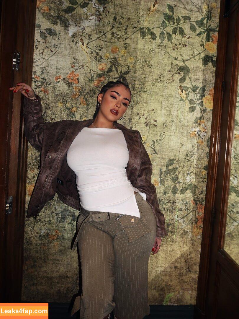 Malu Trevejo / malutrevejo / malutrevejo15 / malutrevejo18 leaked photo photo #0035