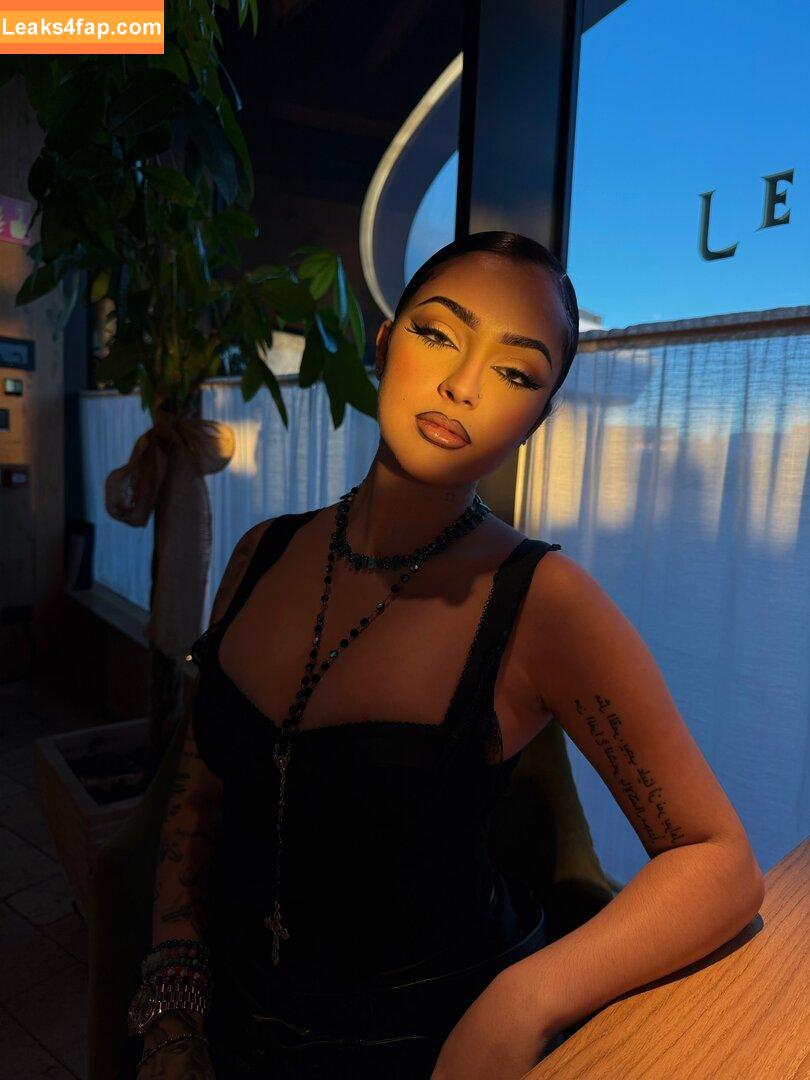 Malu Trevejo / malutrevejo / malutrevejo15 / malutrevejo18 leaked photo photo #0074