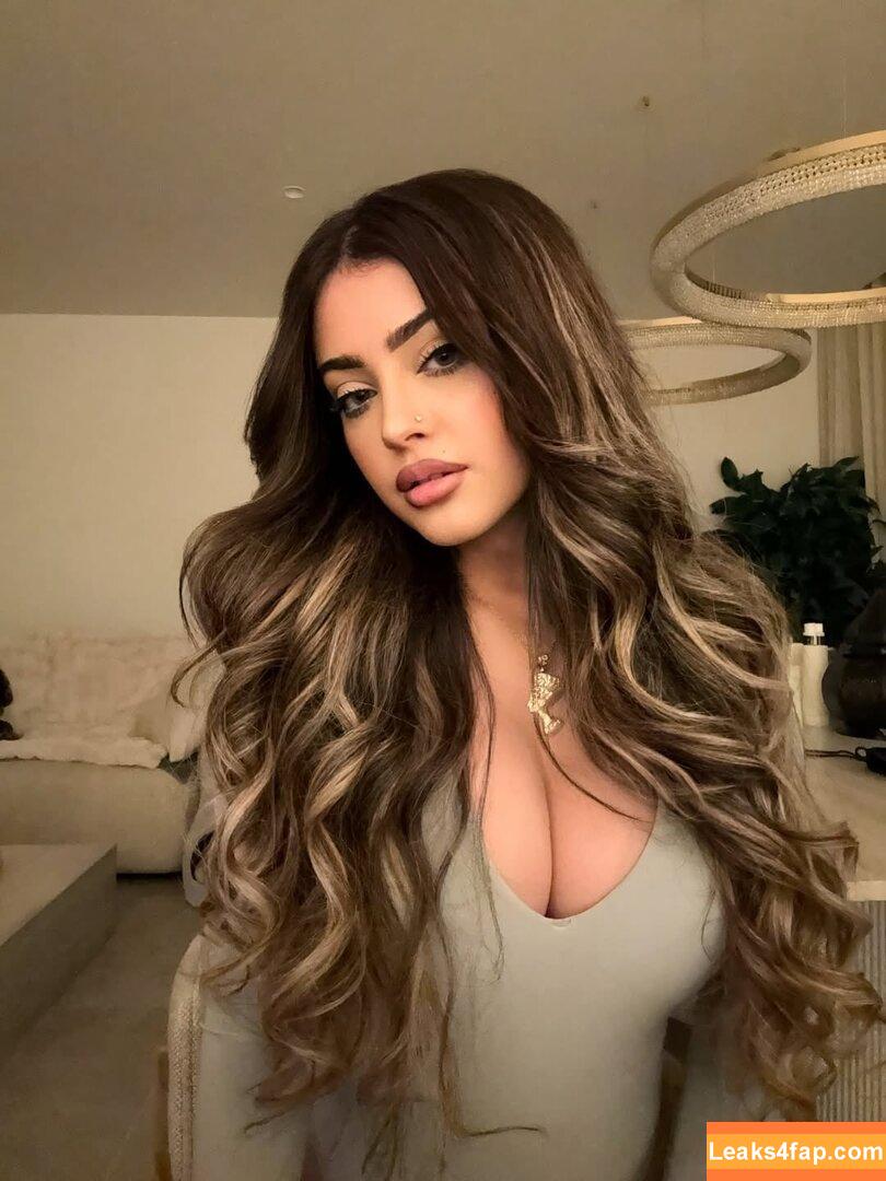 Malu Trevejo / malutrevejo / malutrevejo15 / malutrevejo18 leaked photo photo #0100