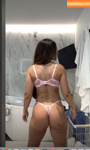 Angie Varona photo #0020