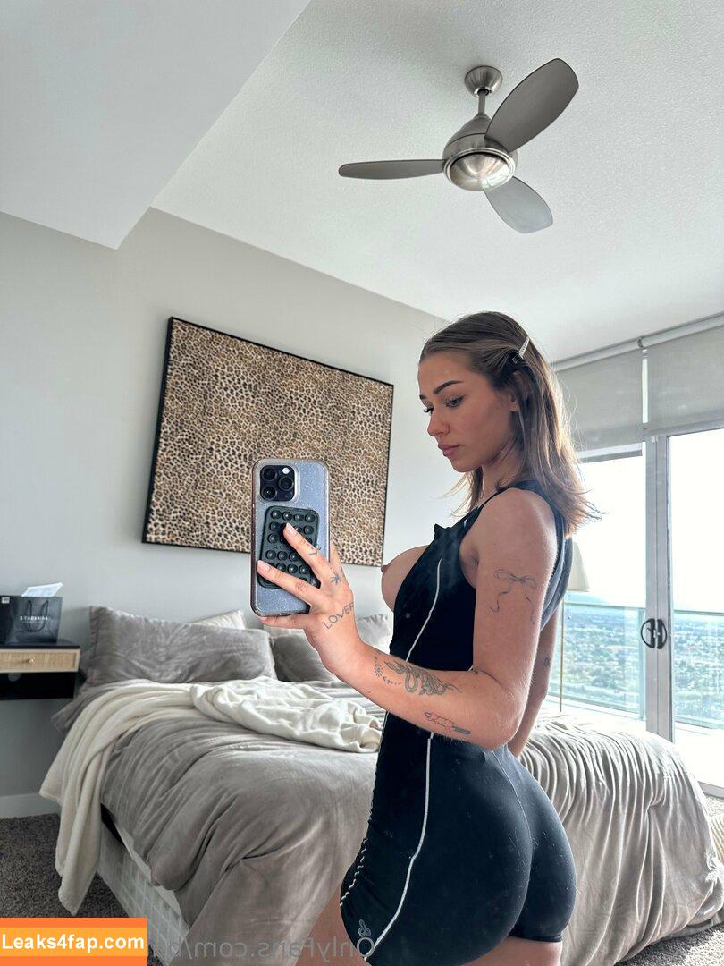 Isabella Urbzz / urbzz leaked photo photo #0026
