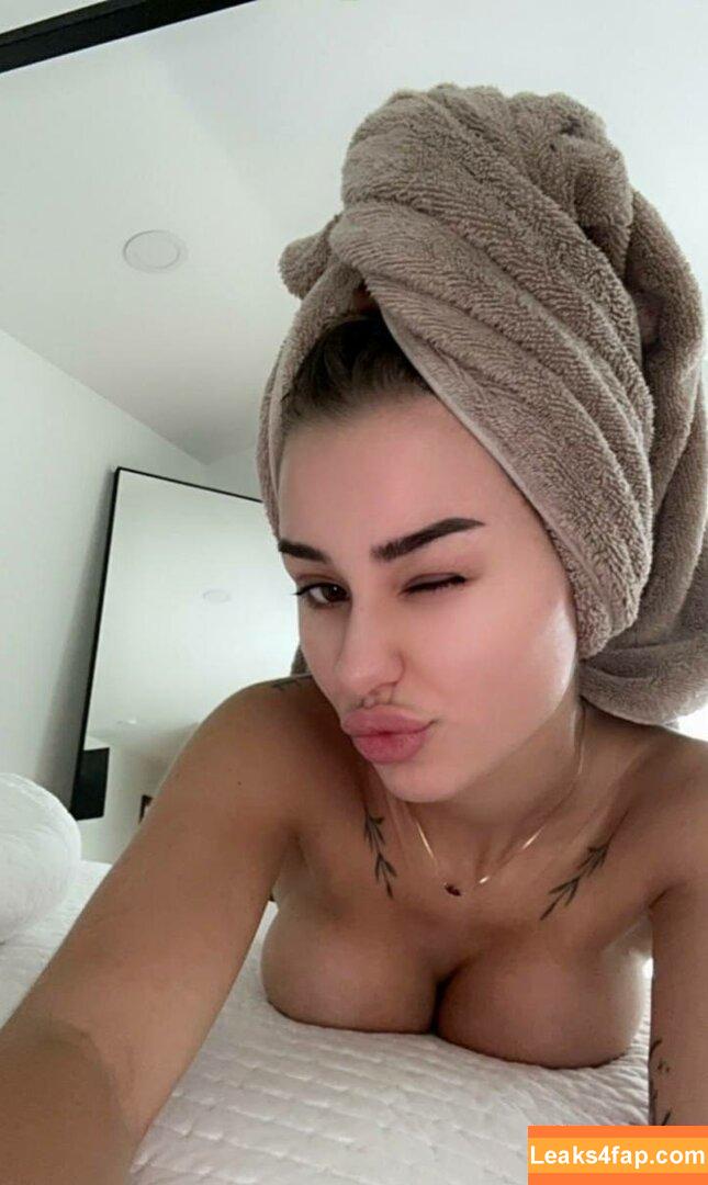 Isabella Urbzz / urbzz leaked photo photo #0135