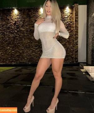 Issa Vegas photo #0022