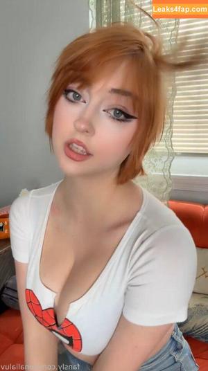 Julia.neis photo #0020