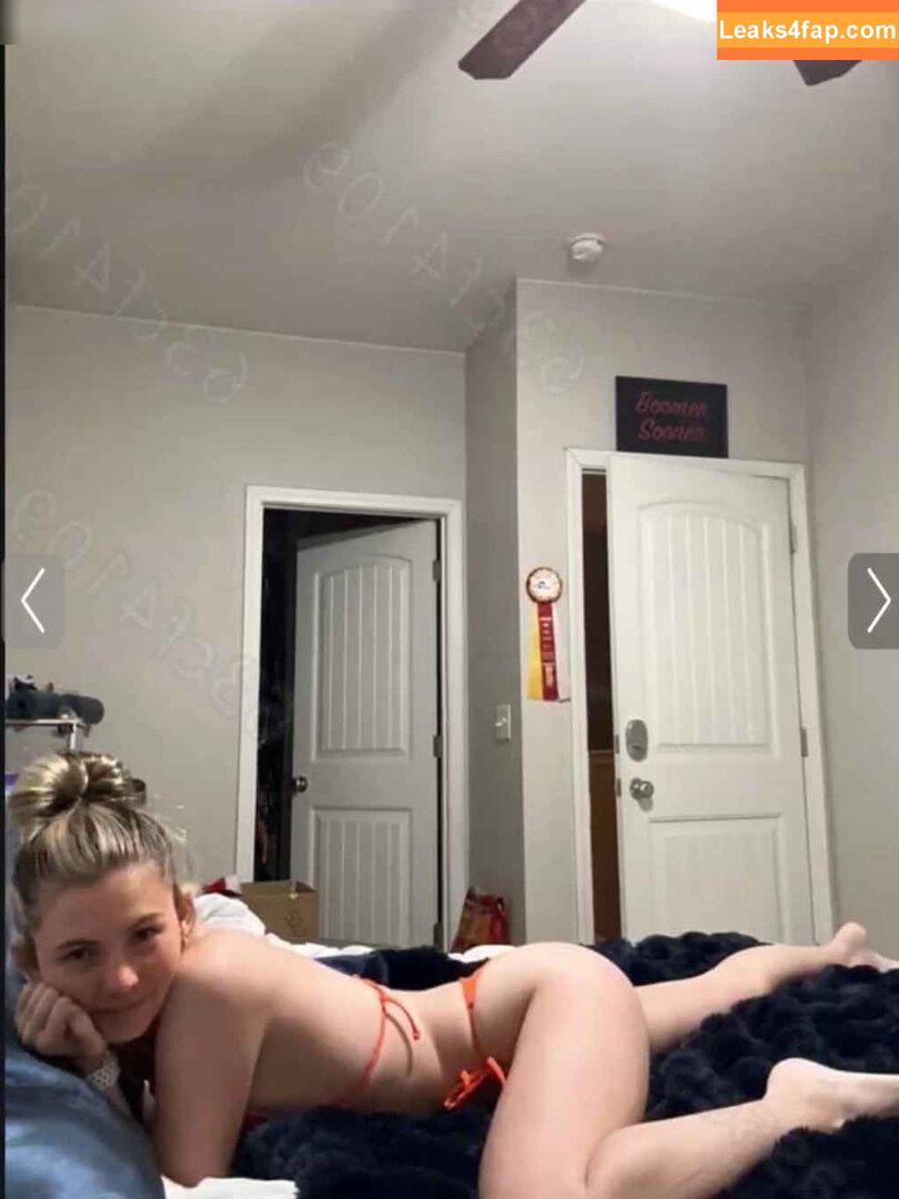 Lexi Smith /  leaked photo photo #0001