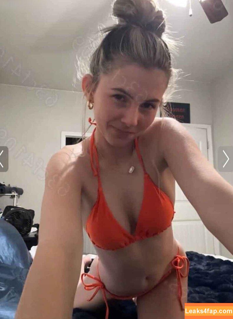 Lexi Smith /  leaked photo photo #0006