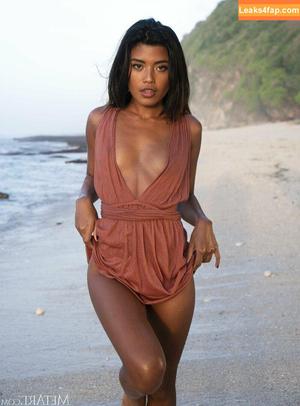 Tita Sahara photo #0151