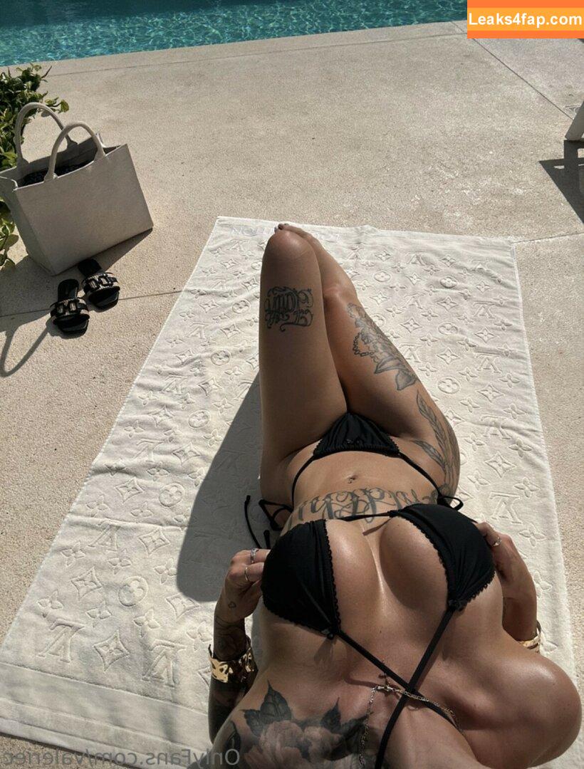Valerie Cossette / valerie.c_ / valeriec / valeriecossett leaked photo photo #0007
