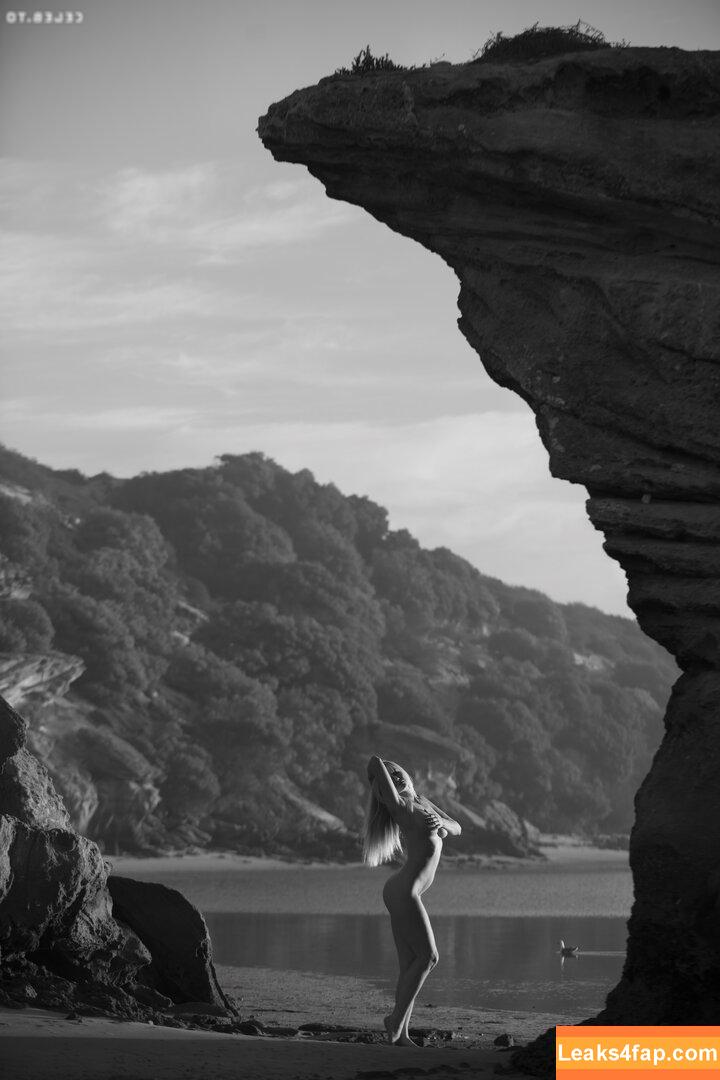 21919 /  leaked photo photo #0939