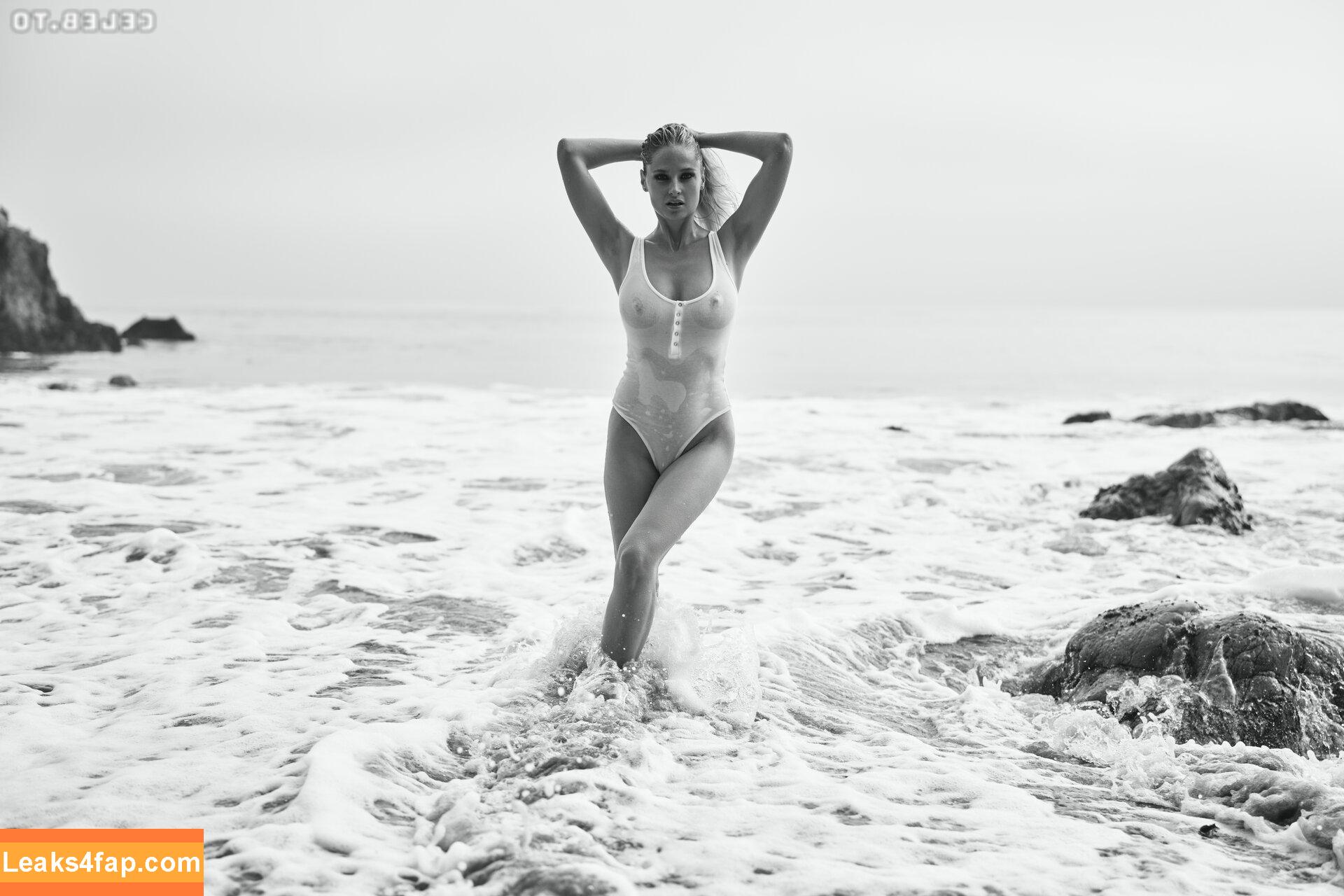 21919 /  leaked photo photo #1130