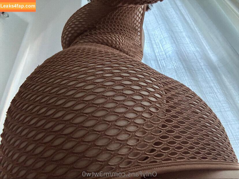 Callmecupcakes / 777sonline / Lavendaire / linda_lomelino leaked photo photo #0003