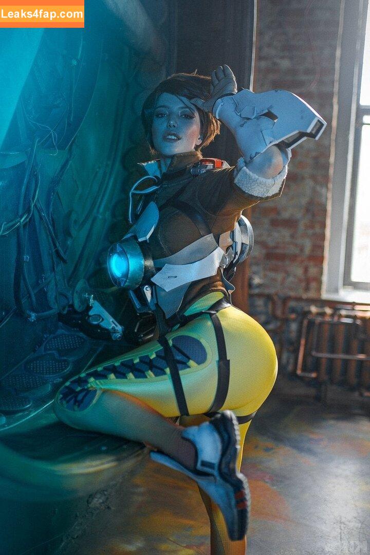 Lada Lyumos / lada_lyumoscos / ladalyumos слитое фото фото #0400