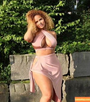 Pamela Alexandra photo #0118