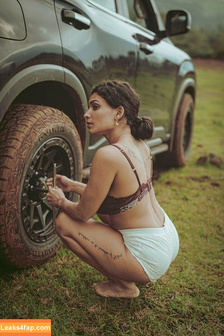 Reshmi R Nair / resmi_r_nair / resmi_r_nair._ / resminair / resmirnair leaked photo photo #0043