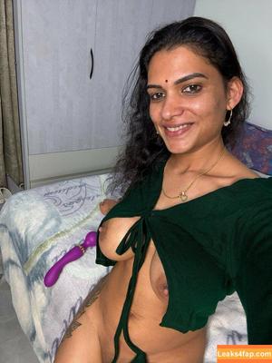 Reshmi R Nair photo #0068