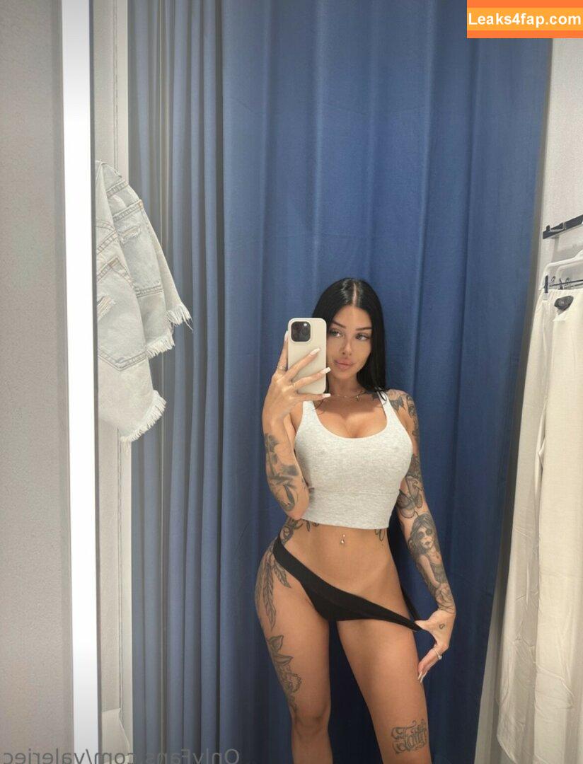 Valerie Cossette / valerie.c_ / valeriec / valeriecossett leaked photo photo #0008