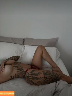 Valerie Cossette photo #0018