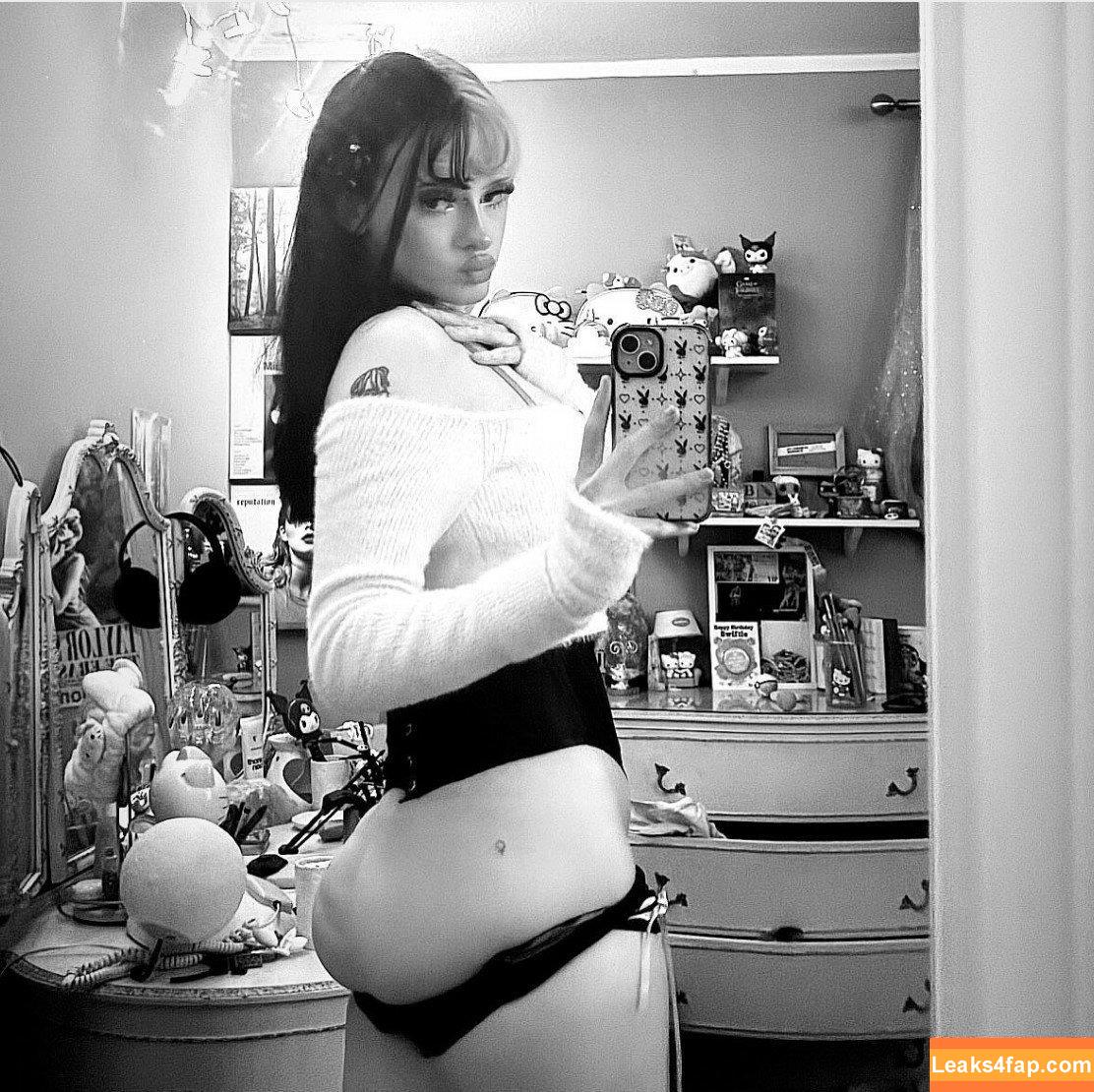 222.mollsx / molls222 leaked photo photo #0098