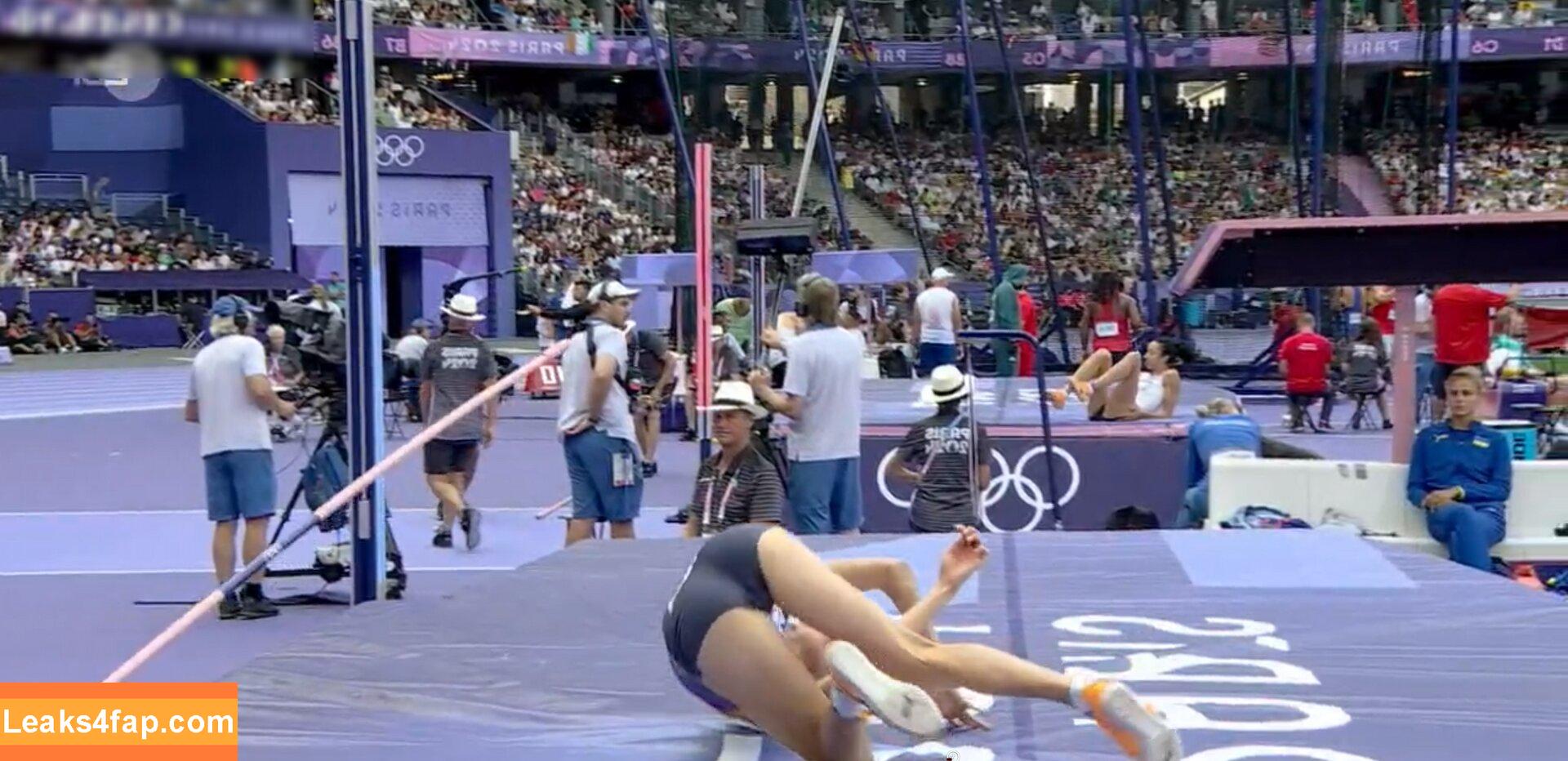 22723 /  leaked photo photo #0392