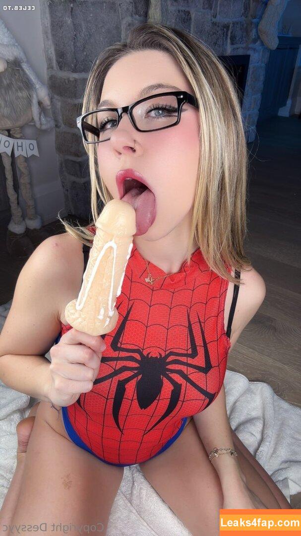 Dessyyc Dessy / dessyyc / oxdessyxo leaked photo photo #0046