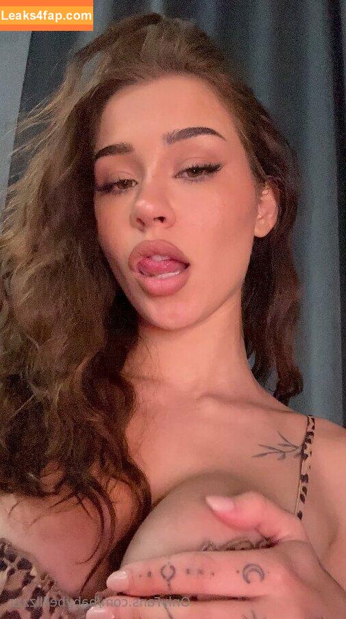 Isabella Urbzz / urbzz leaked photo photo #0044