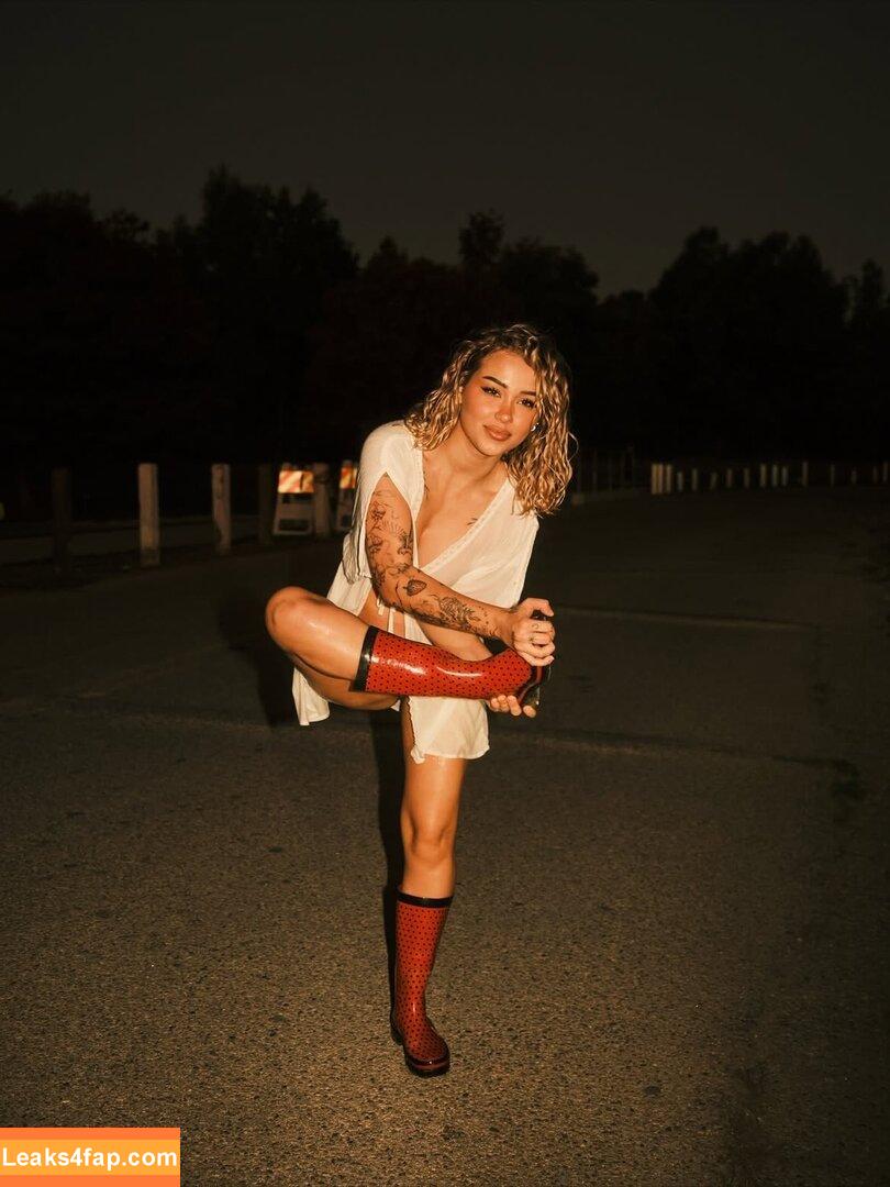 Isabella Urbzz / urbzz leaked photo photo #0093