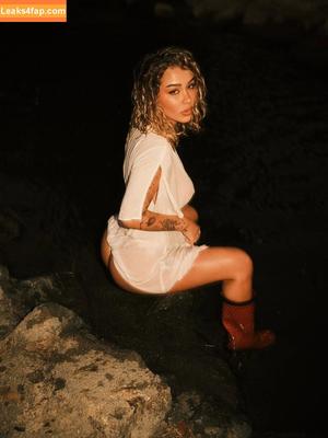 Isabella Urbzz photo #0106