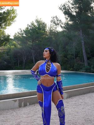 Julia Bayonetta photo #0036