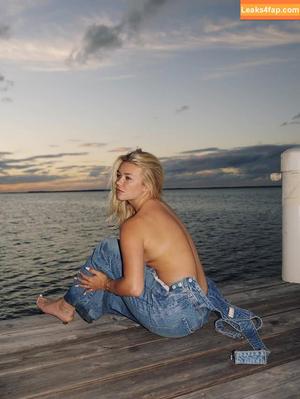 Katie Sigmond photo #0007