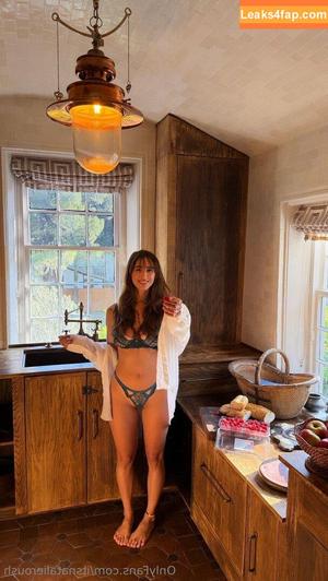 Natalie Roush photo #0018